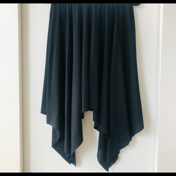 Zara high-low skirt with a twist! Worn only couple of times 🖤 - Picture 7 of 7